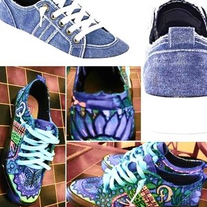 Custom handpainted shoes